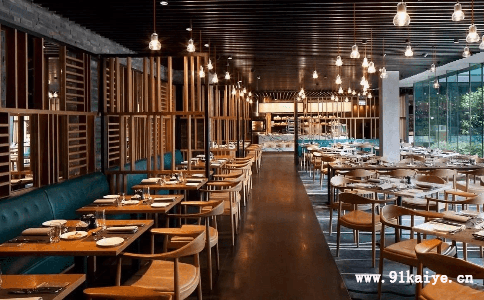 上海注冊(cè)酒店管理公司時(shí)如何撰寫包含工藝美術(shù)品及禮儀用品制造的經(jīng)營范圍